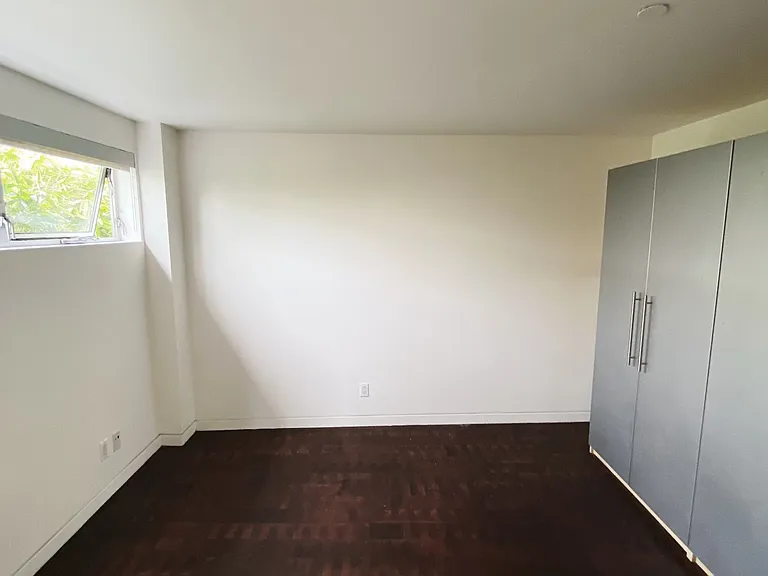 208 S Venice Blvd #B — Photo 34