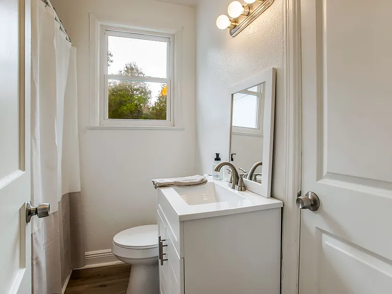 102 Alba Plena St — Photo 27