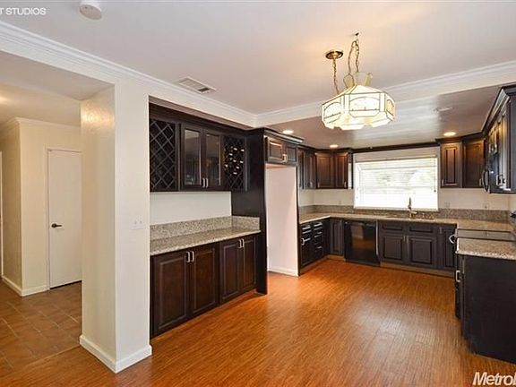 5th image of 5910 Kahara Ct