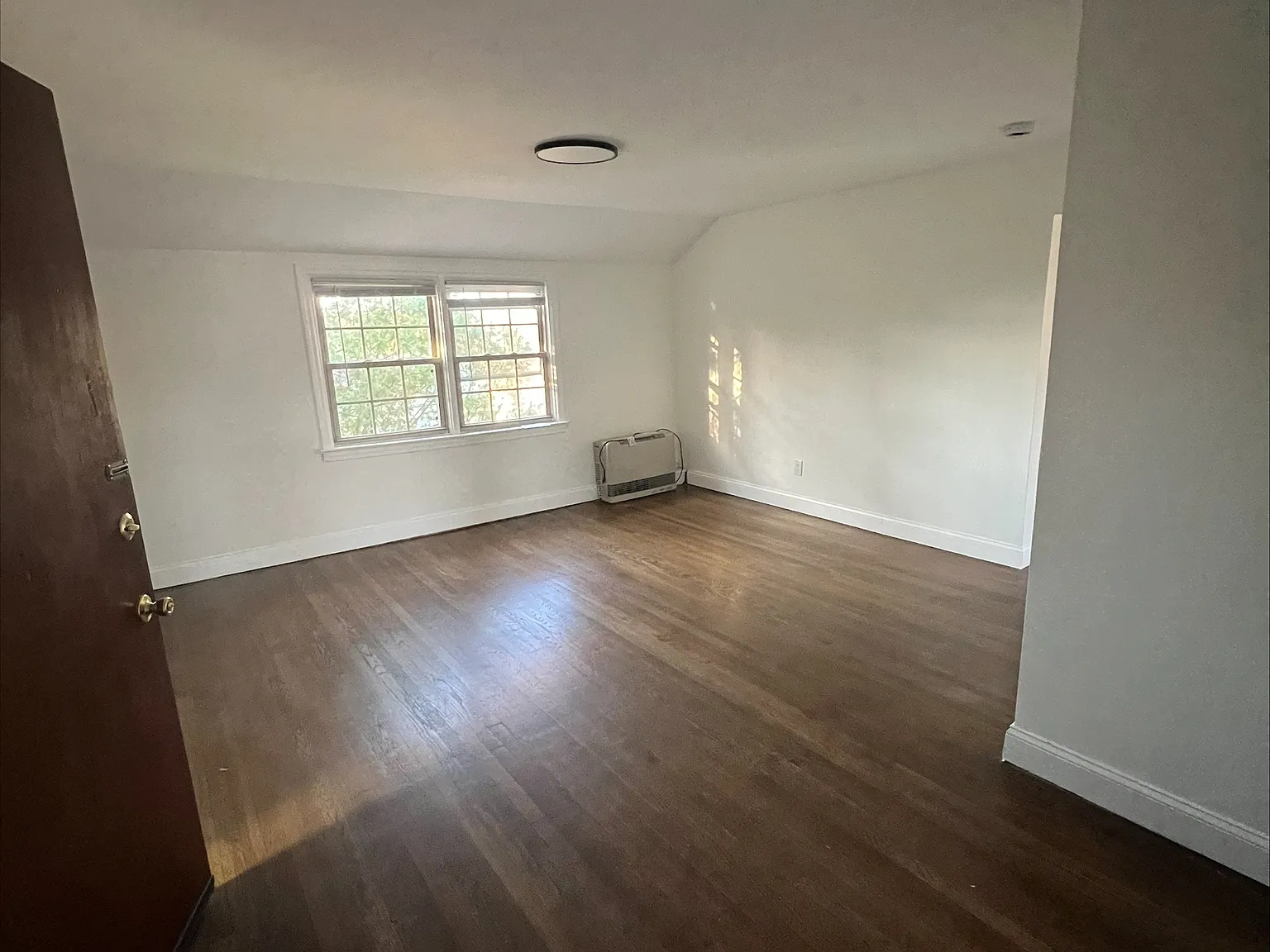 Parklynn Apts — Photo 3