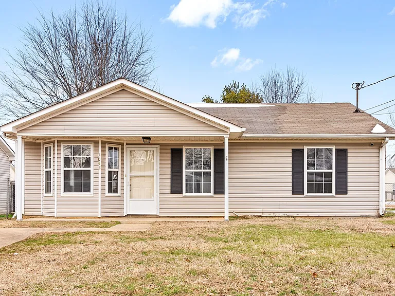 1042 Shadow Ridge Ave — Photo 1