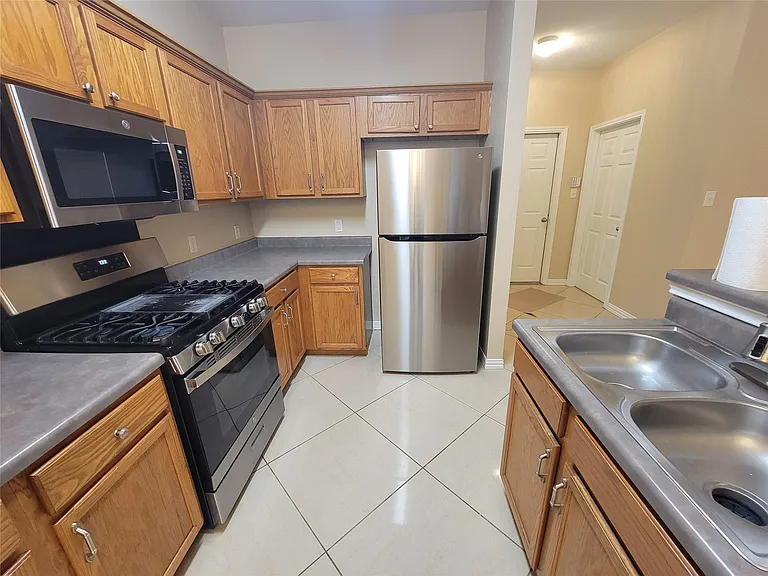 3307 Saint Genevieve Dr — Photo 5
