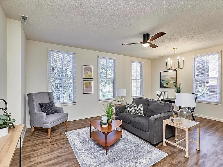 3311 Domain St #2 — Photo 4