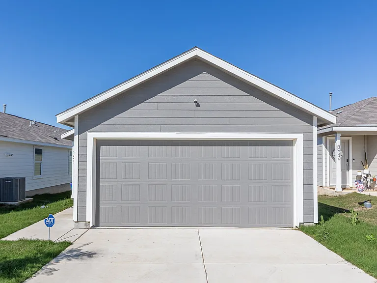 3651 Millbrook Way — Photo 1