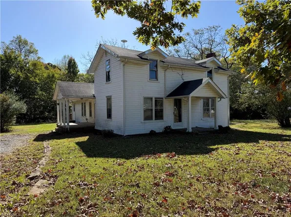 102 Thompson Heights Rd, Reidsville, NC 27320