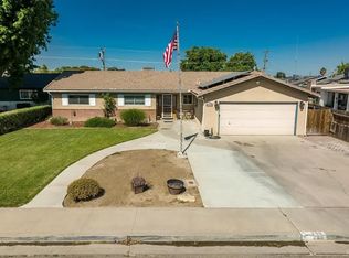 299 Spruce Pl, Lemoore, CA 93245
