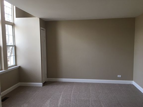 4th image of 2901 Hillsboro Ln
