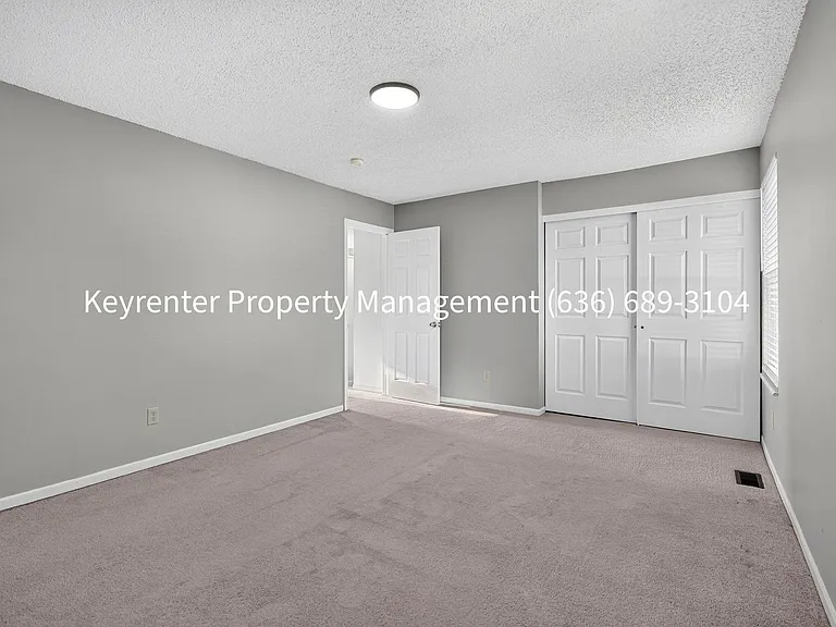 761 Highland Hill Ct — Photo 11