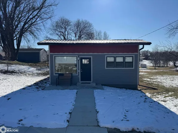 702 Guthrie St, Adair, IA 50002