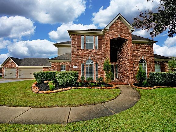2nd image of 4018 Ravenwood Ct