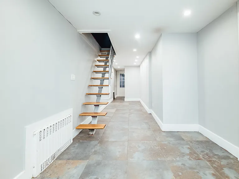 1013 Pacific St #1R — Photo 12
