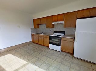 79 E Main St #2, Red Lion, PA 17356