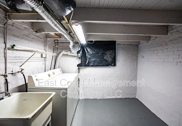 4231 Berger Ave — Photo 7