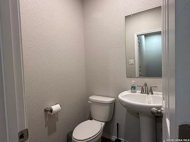 1139 Renee Way — Photo 5