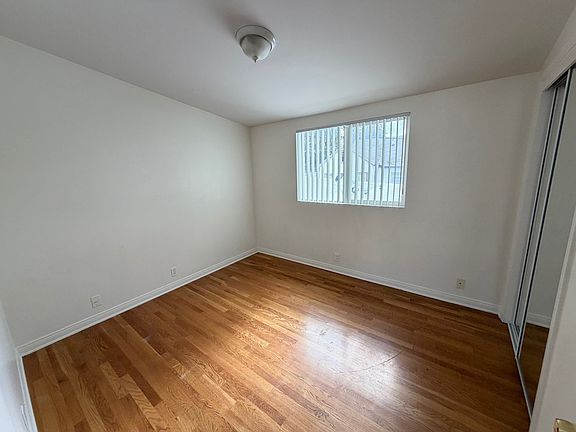 3rd image of 90 Monterey Rd