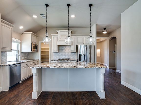 2nd image of 1813 Chadwick Ln