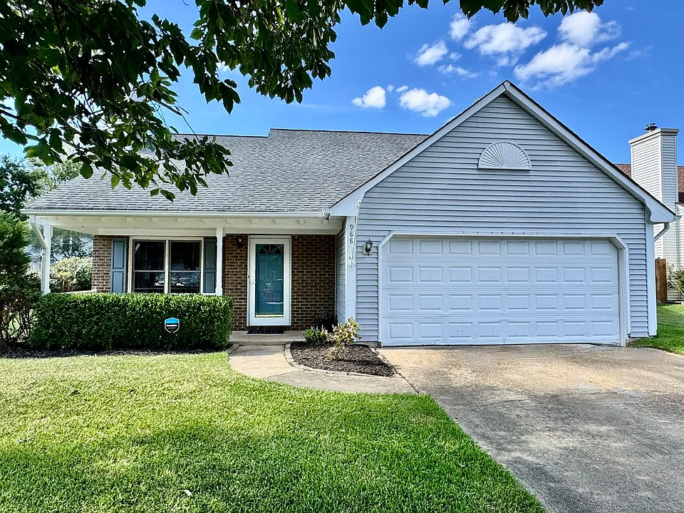 988 Blanding Ct