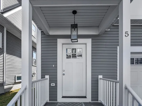 5 Nina Ct #5, Dedham, MA 02026