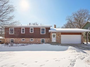 1412 98th Ln NW, Coon Rapids, MN 55433