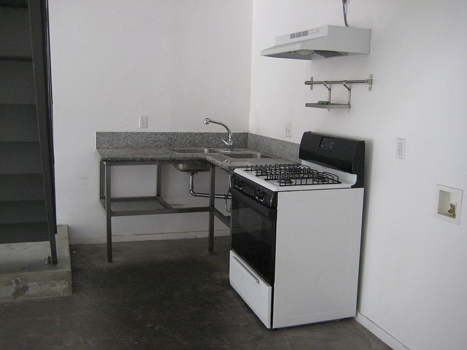 1st image of 211 W Emporia St #G