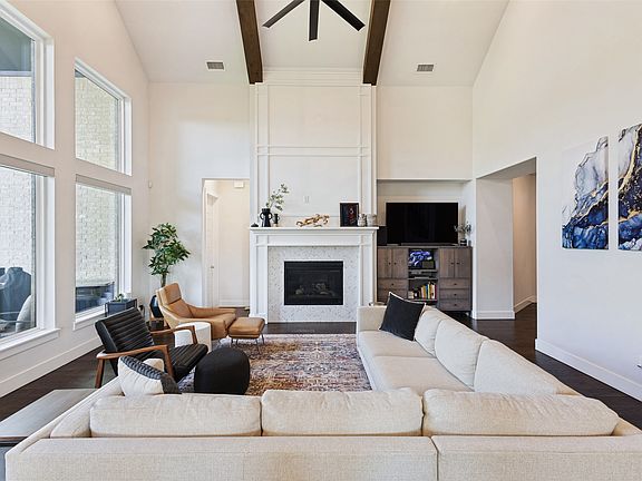 4th image of 15018 Crape Myrtle Rd