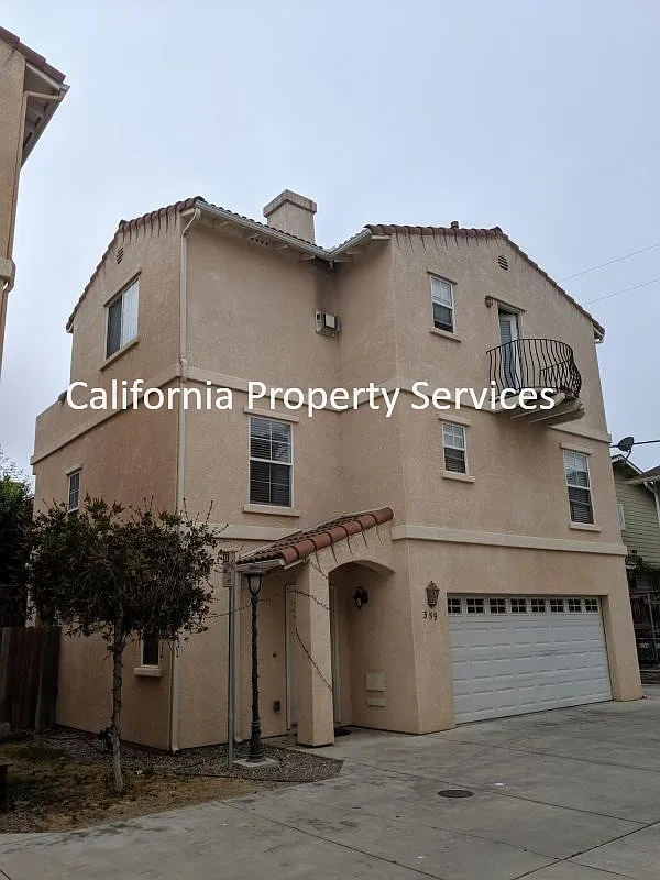 3 bed, 2.5 bath, 1502 sqft, $2,900 — Photo 1