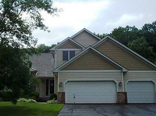 1906 Bowsens Ln, Woodbury, MN 55125
