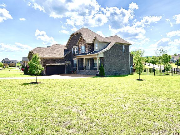5th image of 1092 Lillian Ln
