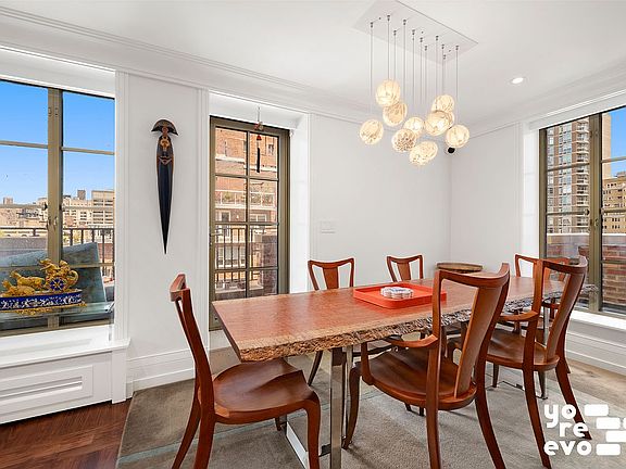 2nd image of 140 E 63rd St APT 13A