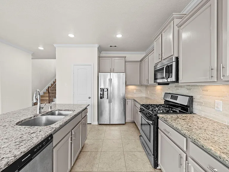 8026 Caden Mills Ln — Photo 27
