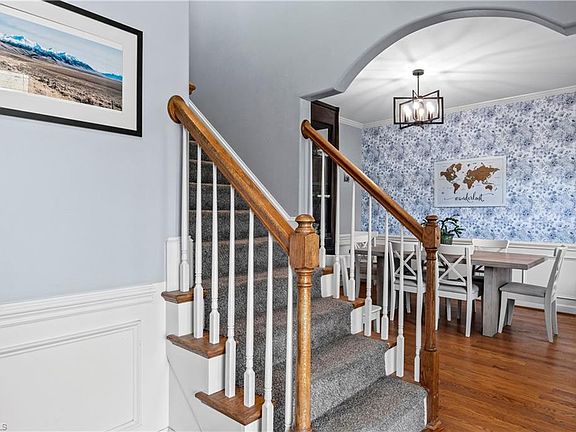 3rd image of 5356 Graycliff Ln