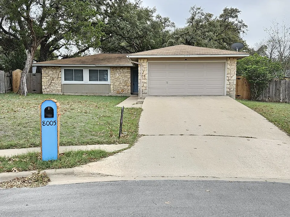 8005 Creekmere Ln