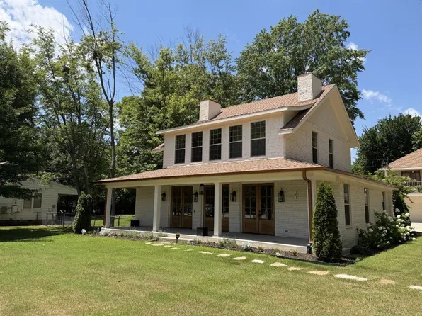 1813 N Garland Ave, Fayetteville, AR
