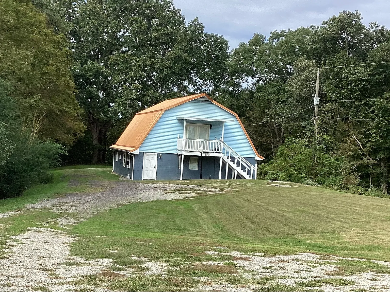 2 bed, 1800 sqft, $1,200 — Photo 1