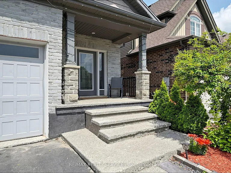 291 Hardcastle Dr — Photo 4