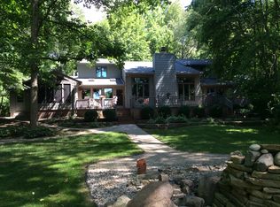 7509 W River Rd, Yorktown, IN 47396