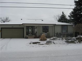 1020 Otter Ave, Waterford, MI 48328