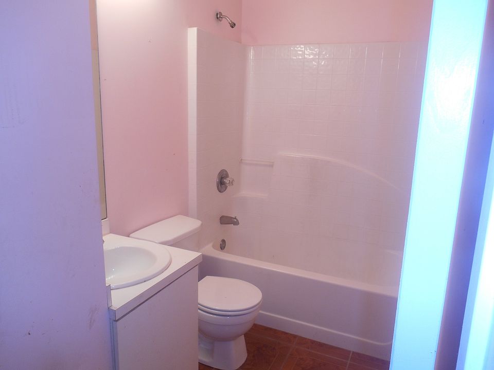 1st image of 125 44th Ct