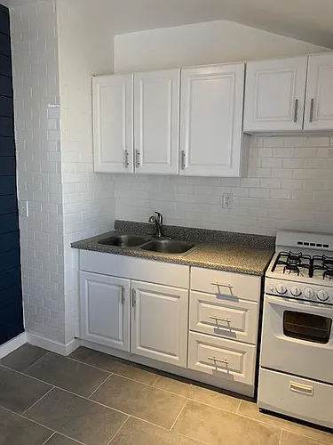 1228 N Corona St #4 Photo 1