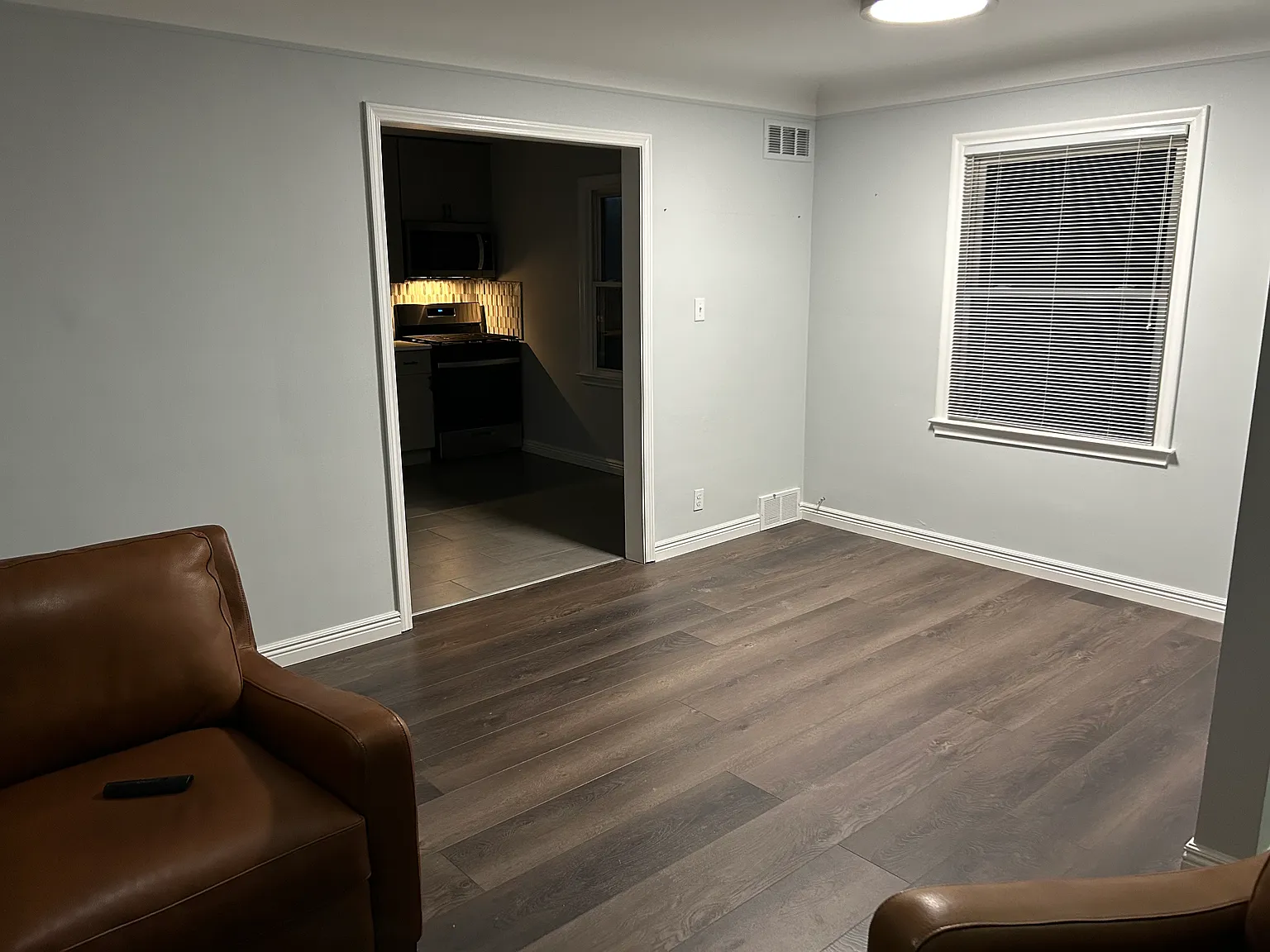 2 bed, 899 sqft, $1,950 — Photo 4