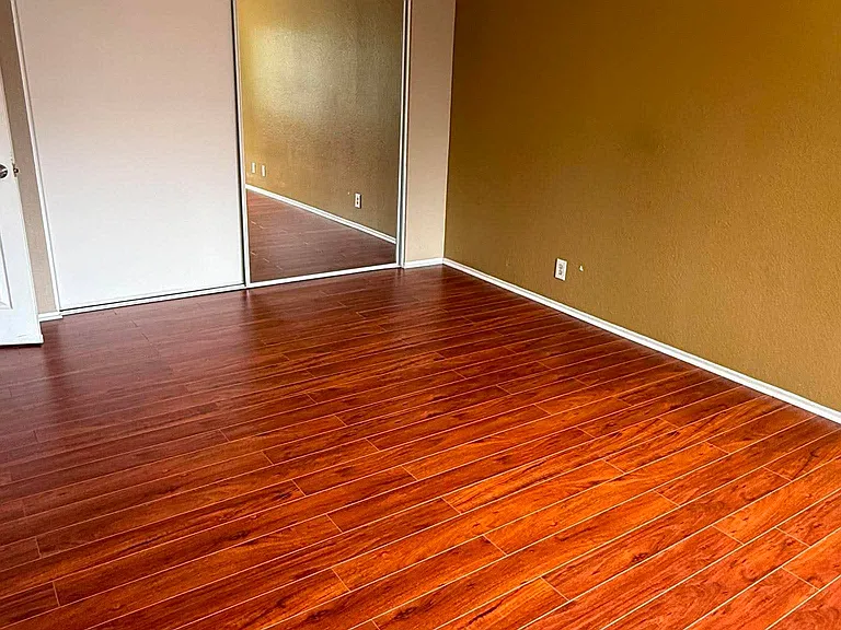 607 E Phillips Blvd — Photo 7