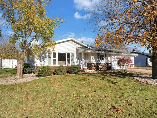2106 W Harvest Dr, Appleton, WI 54914