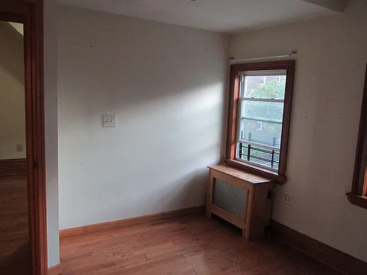 Rented by Windsor Homes Realty Corp | media 18