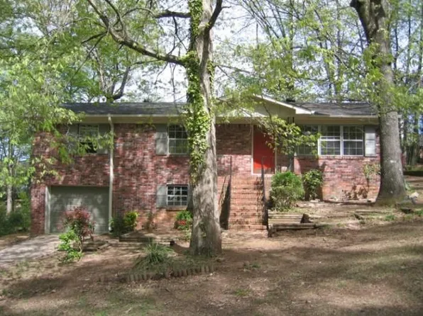 2421 Debbie Dr, Birmingham, AL 35215