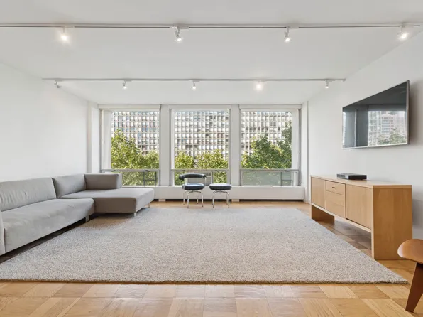 333 East 30th Street image 1 of 20