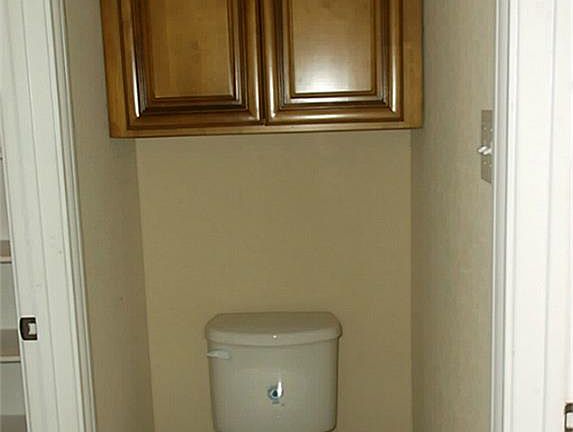 5th image of 5619 Park Village Dr