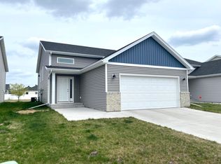 2717 Divide St W, West Fargo, ND 58078