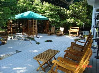 215 Chatfield Pl, Roswell, GA