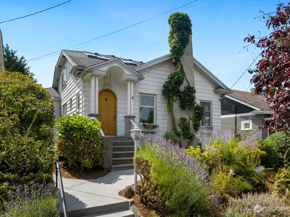 111 N 74th Street, Seattle, WA 98103