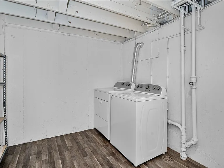 3923 N Walnut St — Photo 15